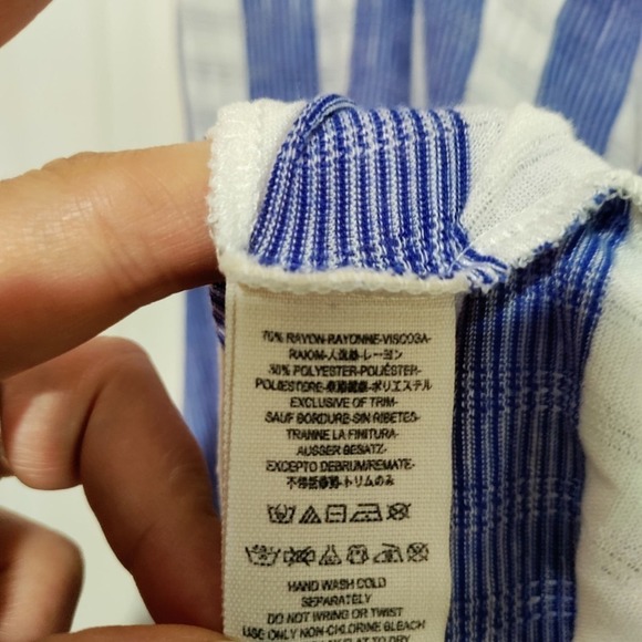 We The Free asymmetrical long tank size medium blue stripes side scoop - Picture 6 of 7